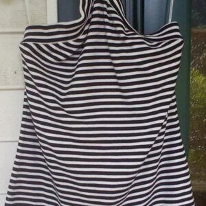 🎀The Limited Black/White Striped Halter Top w/Bra Liner Size: L